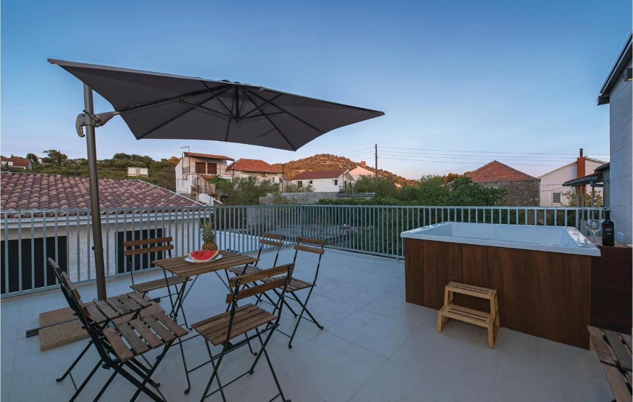 9 Bedroom Lovely Home In Каприе Экстерьер фото